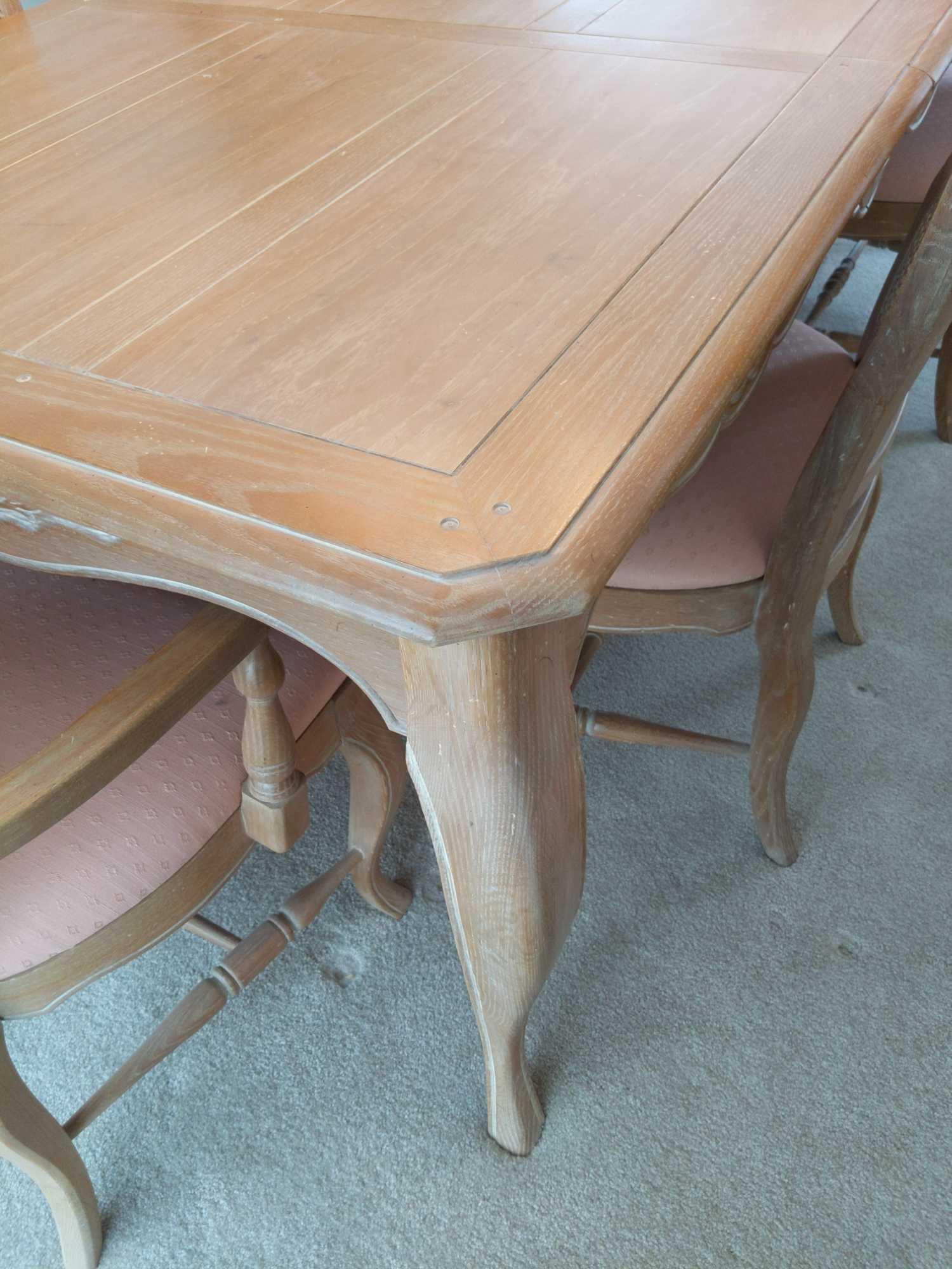DR- Pennsylvania House Dining Table with (2) Leaves
