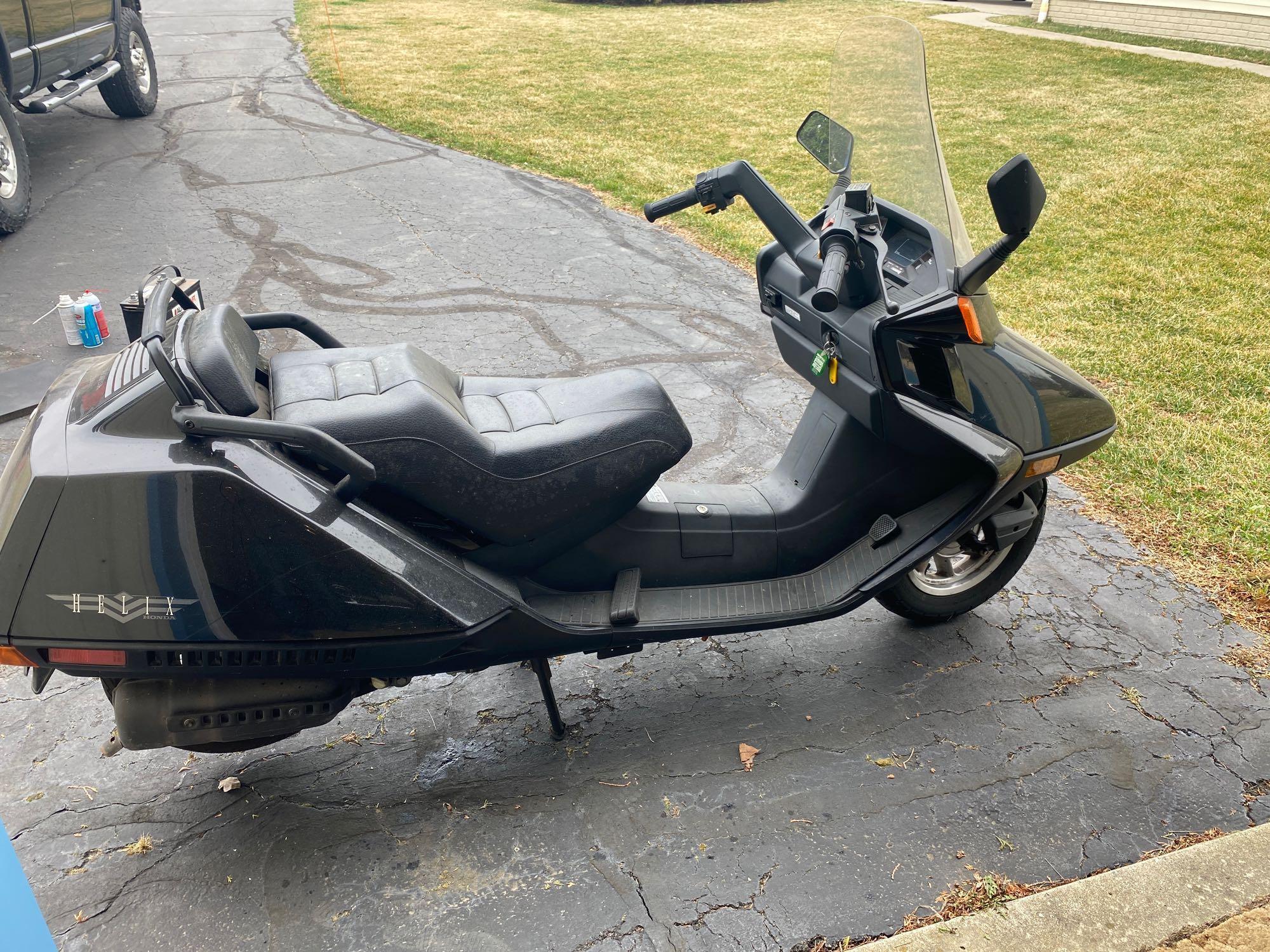 2001 Honda Helix Motorcycle