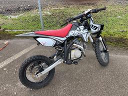 2001 Black/White APSP Dirt Bike