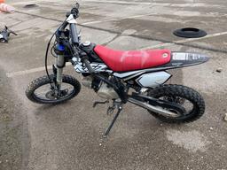 2001 Black/White APSP Dirt Bike