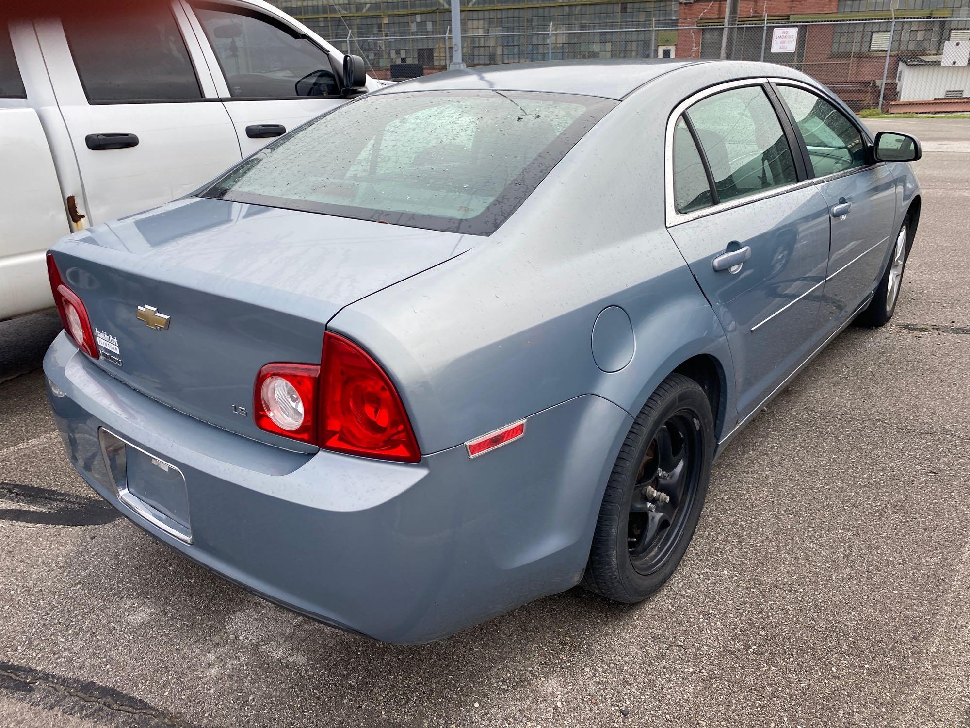 2009 Grey Chevrolet Malibu