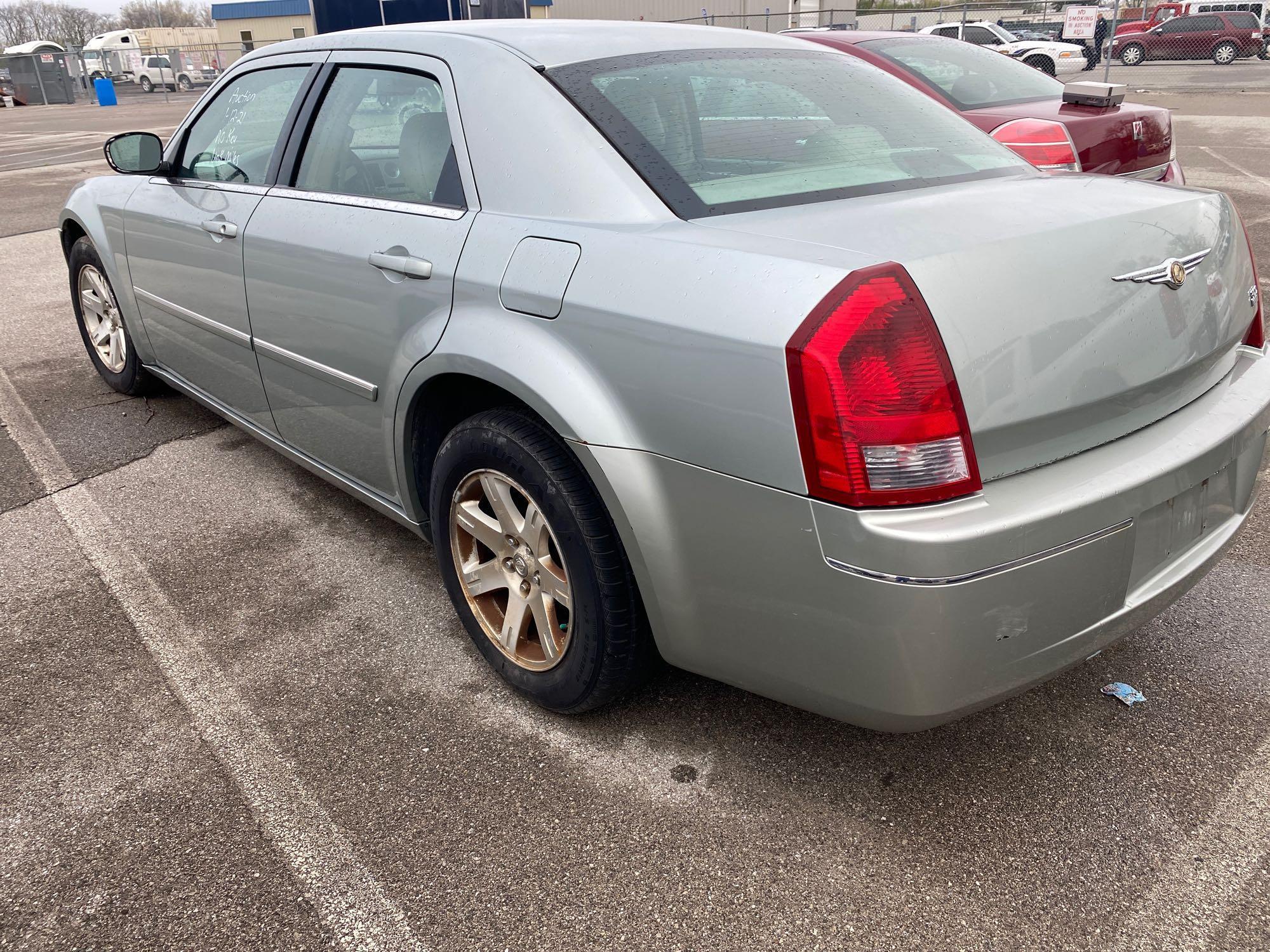 2006 Silver Chrysler 300