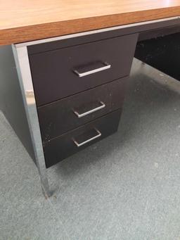 RC1- Formica Top Metal Desk