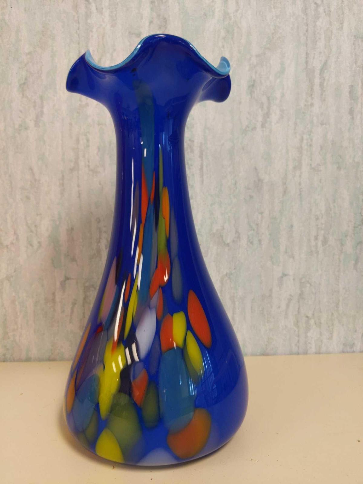 R1- Art Glass Vase