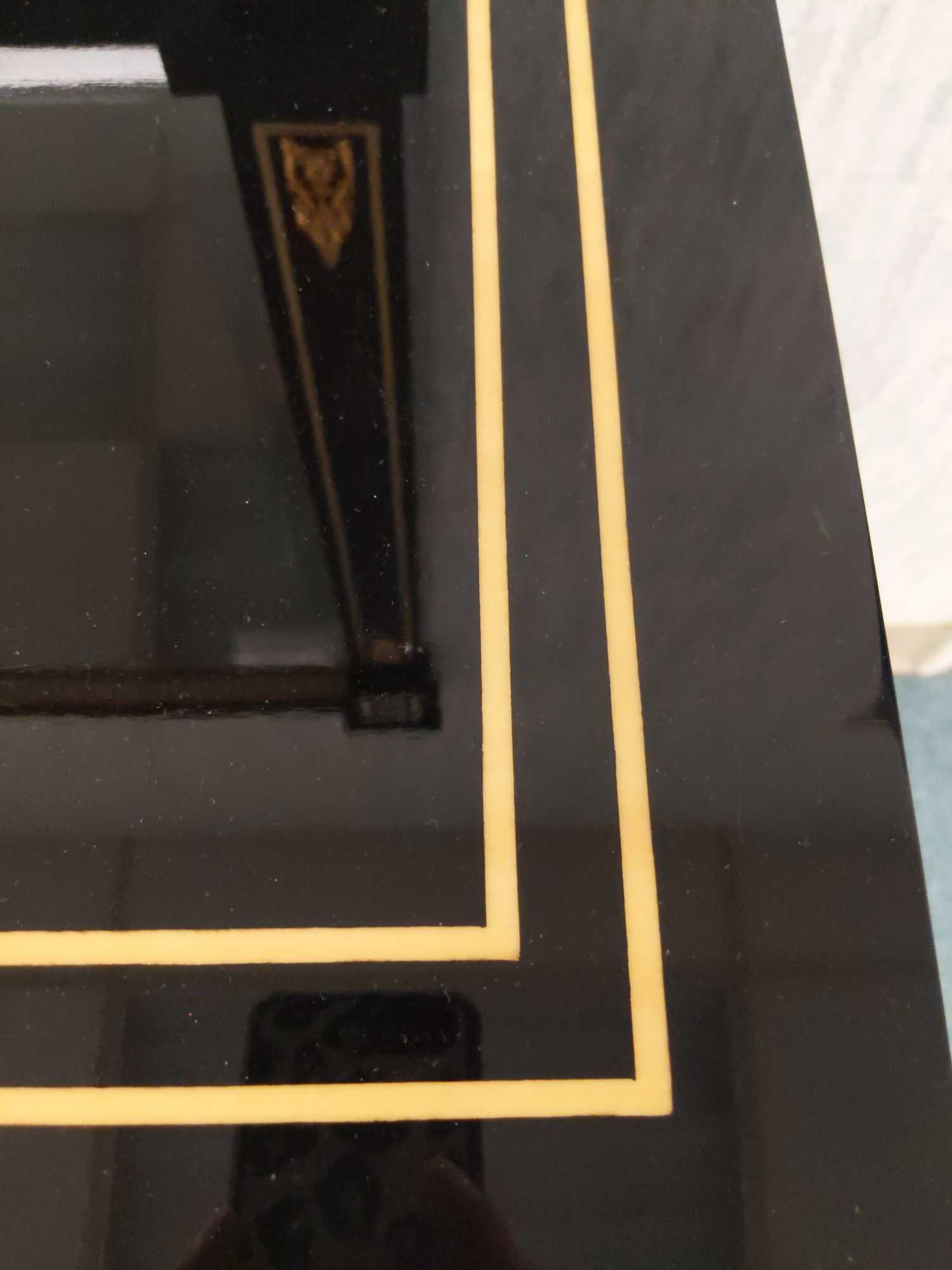 R1- Black Mirrored Entryway Table