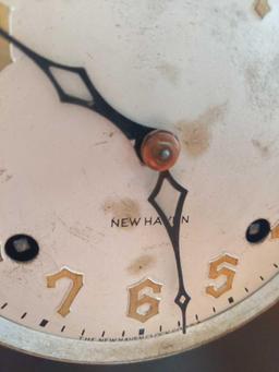 D- Antique New Haven Mantle Clock