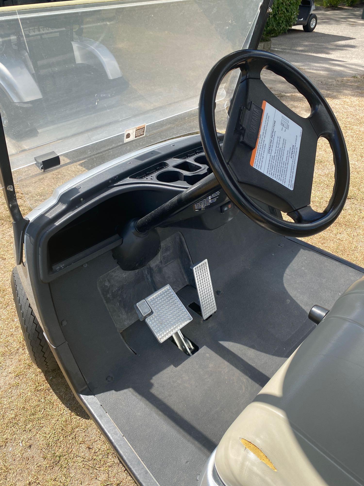 M- 2015 Yamaha Gas Golf Cart