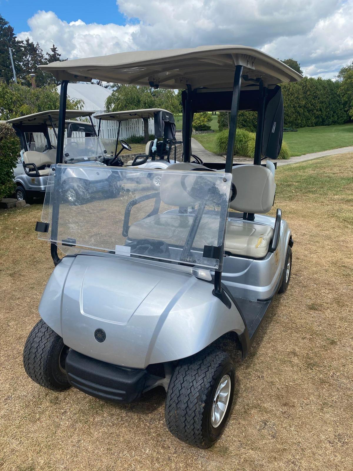 M- 2016 Yamaha Gas Golf Cart