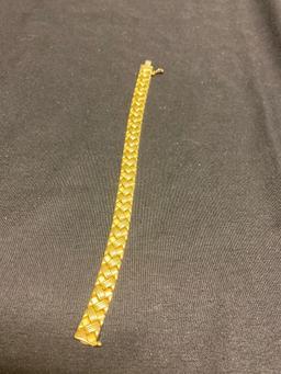 (1) Gold Bracelet