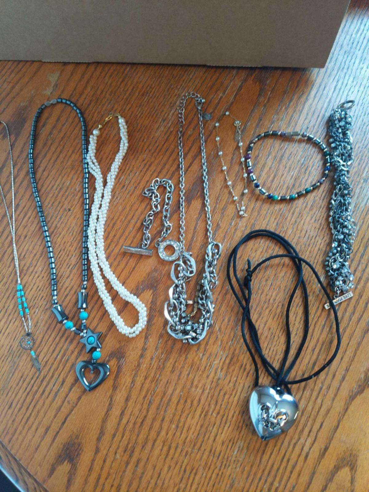 (K)- Lot of Costume Jewelry