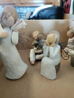 (K)- (9) Willow Tree Figurines