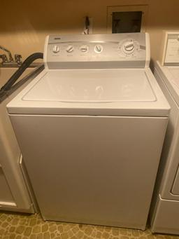 Laundry (L)- Kenmore 800 Washer