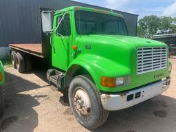 1999 international flat bed truck