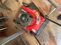 Yard Machines, Push Mower with Brigs and Stratton Motor