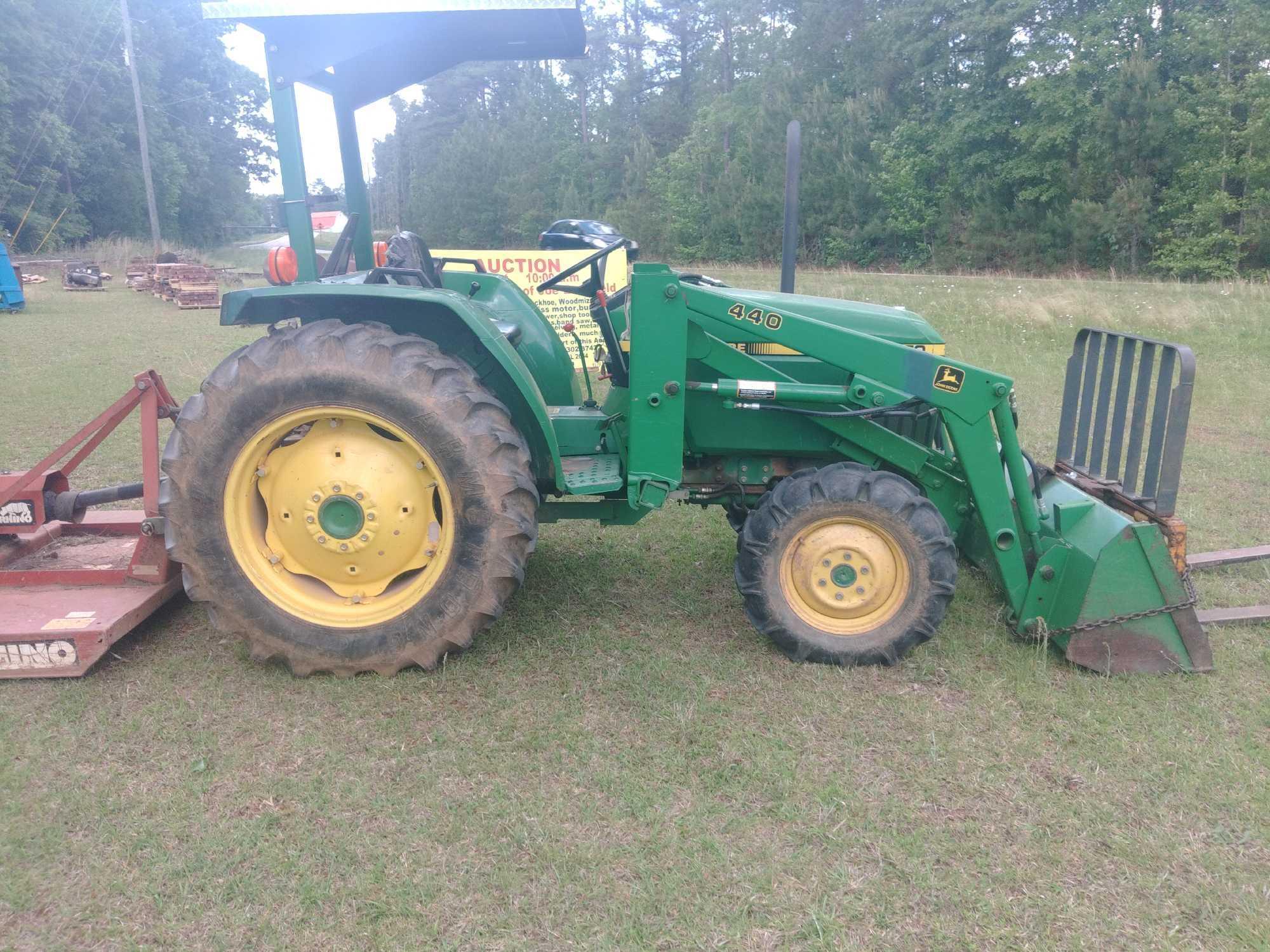 John Deere 1070 4wd tractor with loader