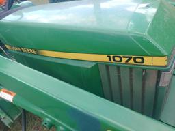 John Deere 1070 4wd tractor with loader