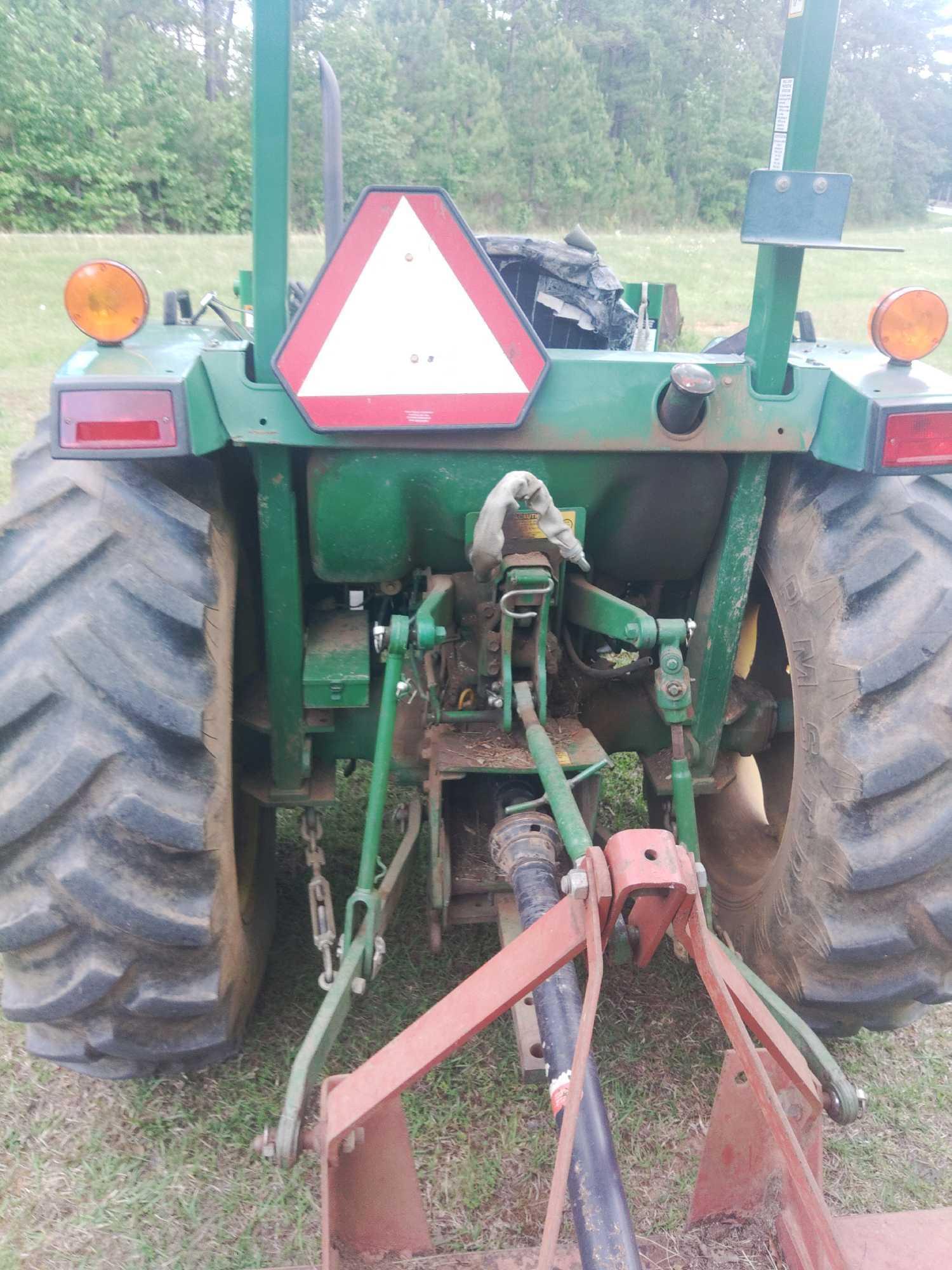 John Deere 1070 4wd tractor with loader