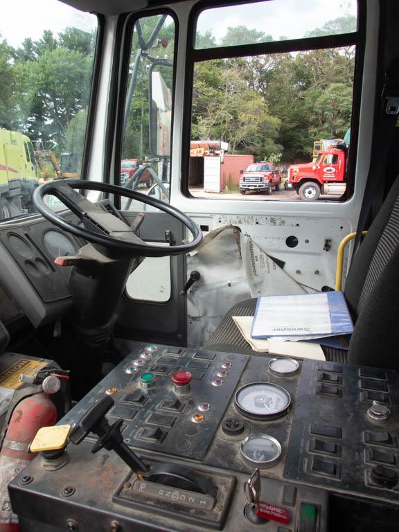 2003 Freightliner FC70 Sweeper Truck