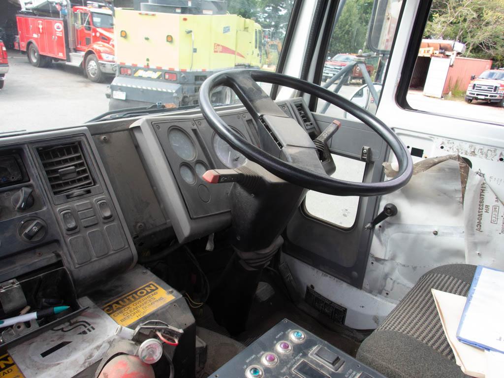 2003 Freightliner FC70 Sweeper Truck