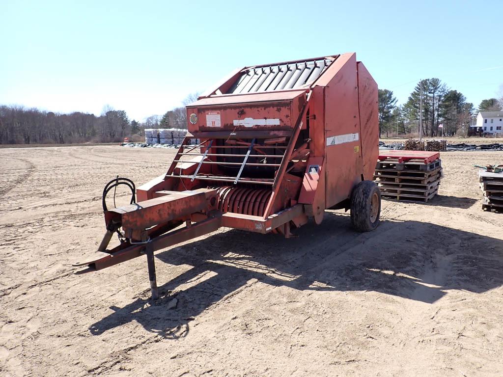 New Idea 456 Round Baler