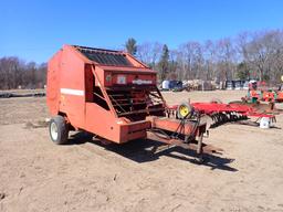 New Idea 456 Round Baler