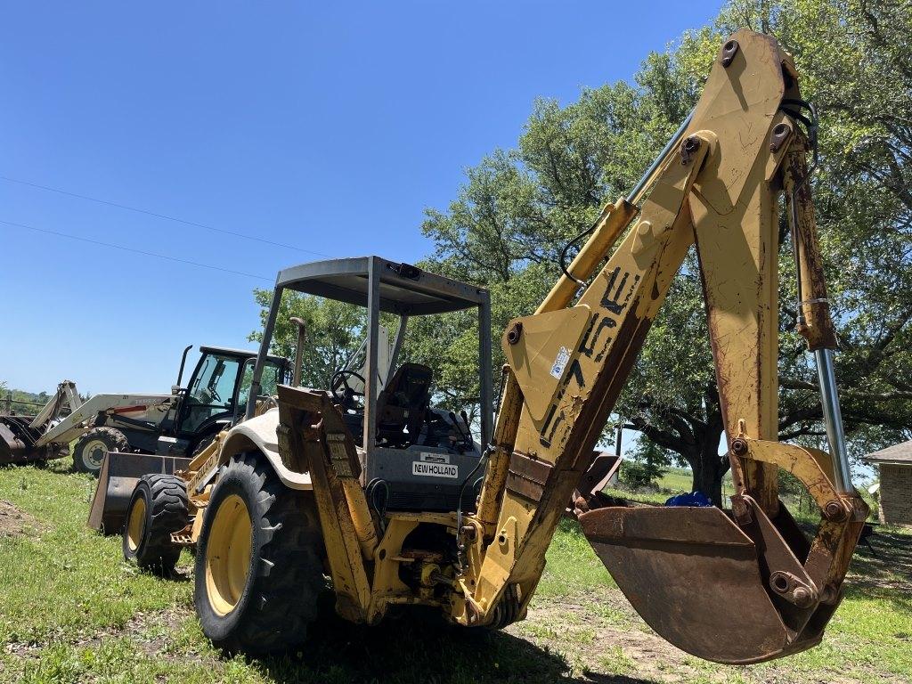 New Holland 575E 4x4 Loader Backhoe