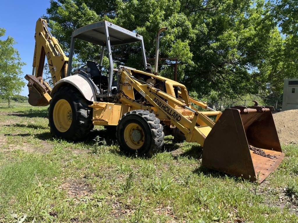 New Holland 575E 4x4 Loader Backhoe