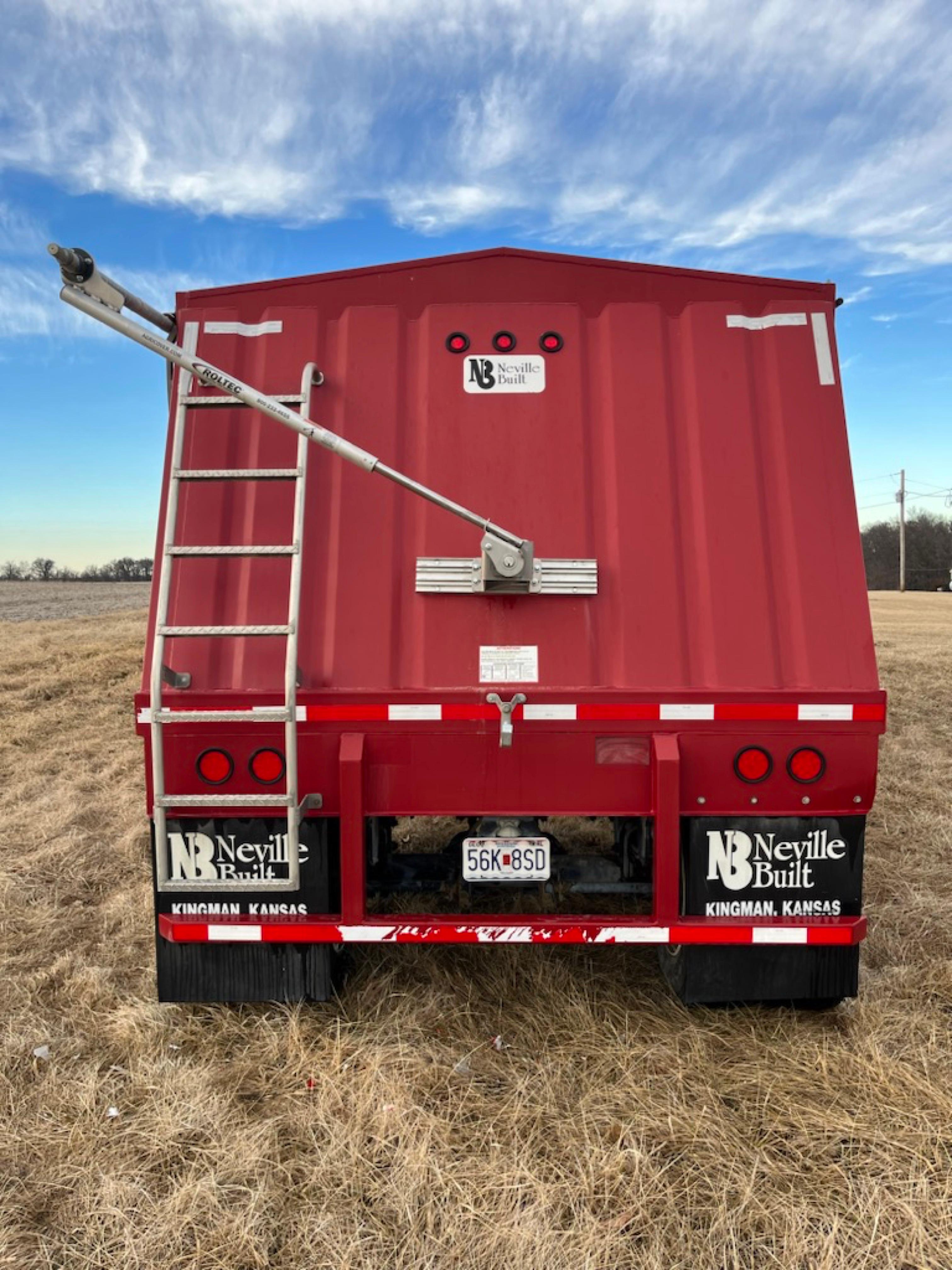 2011 Neville Built 38ft Grain Trailer