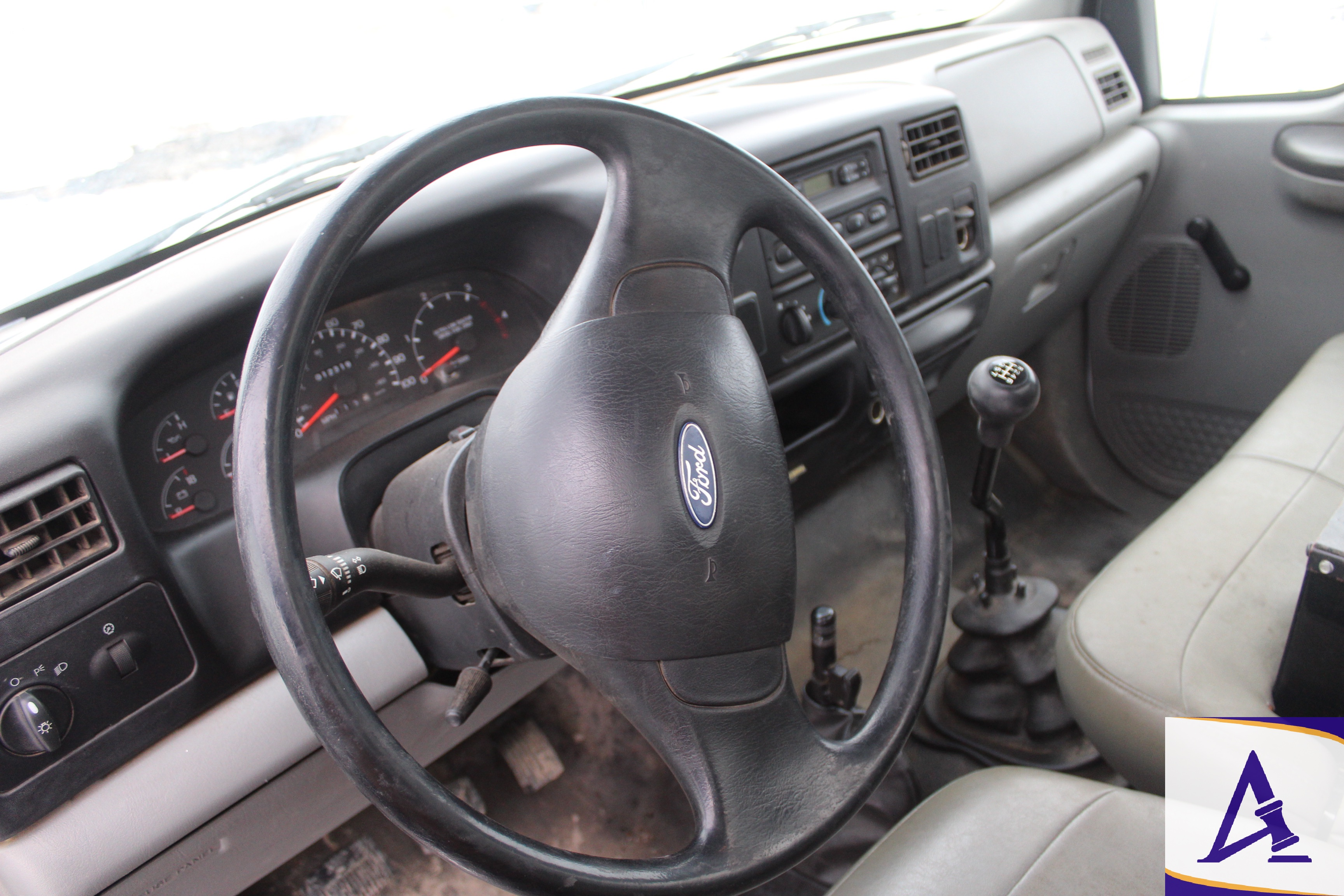 2009 Ford F750 Super Duty XL Water Truck Less than 13,000 Miles!