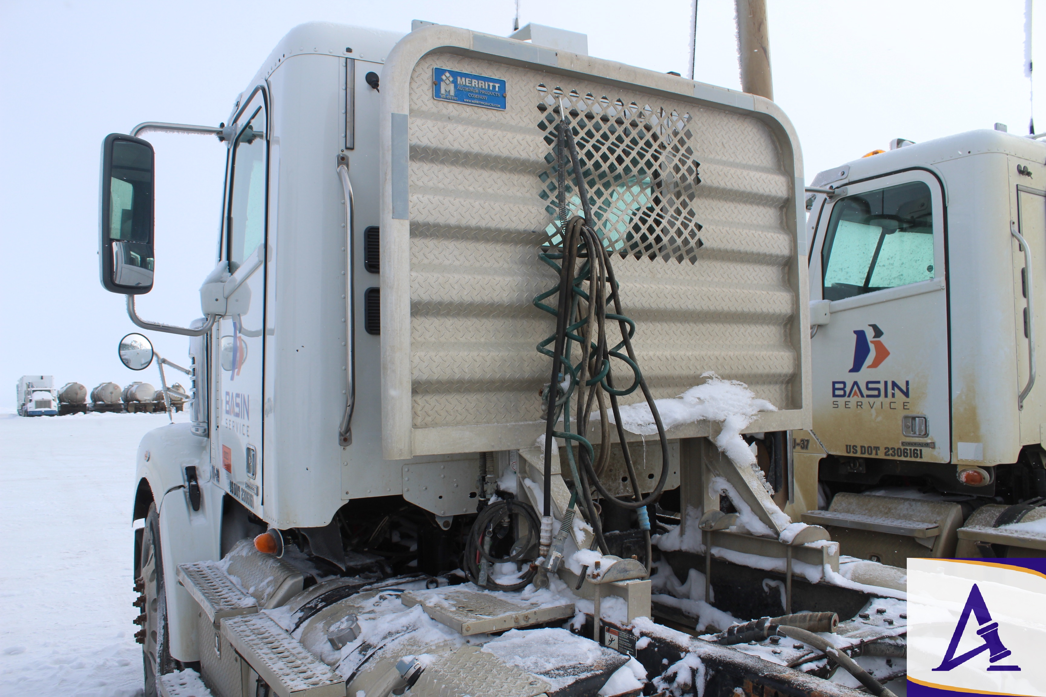 2012 Freightliner Coronado T/A Hual Truck - Detroit DD13 Diesel Engine, Eaton Fuller 10-Speed