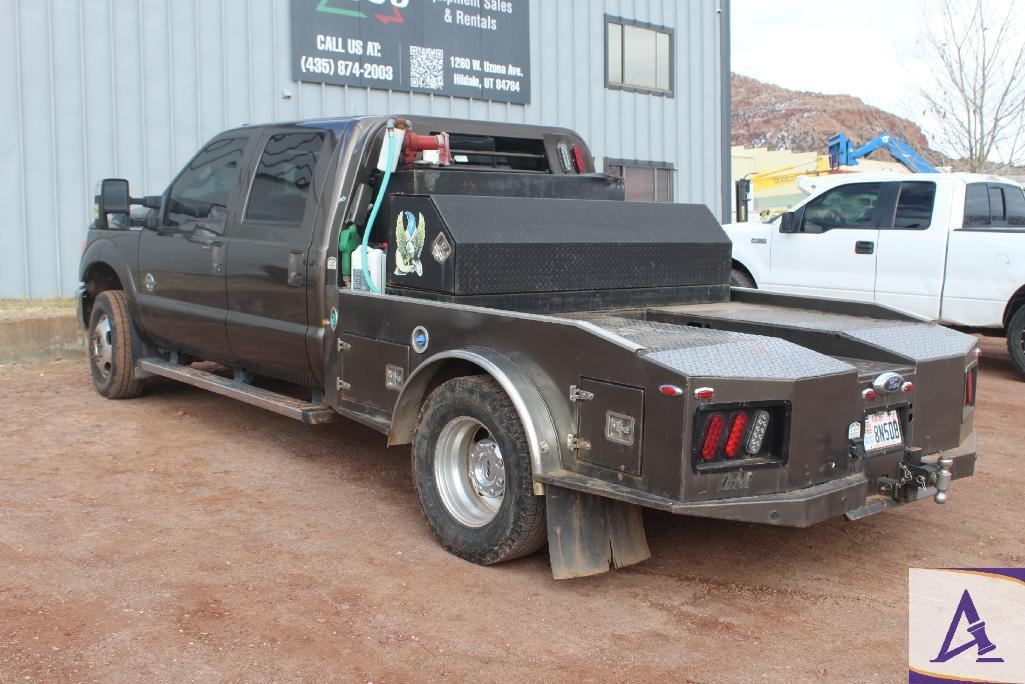 2015 Ford F350 4X4 Flatbed Pickup Truck