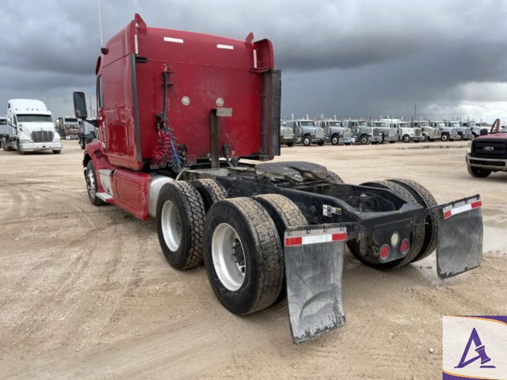 2012 Petebilt 587