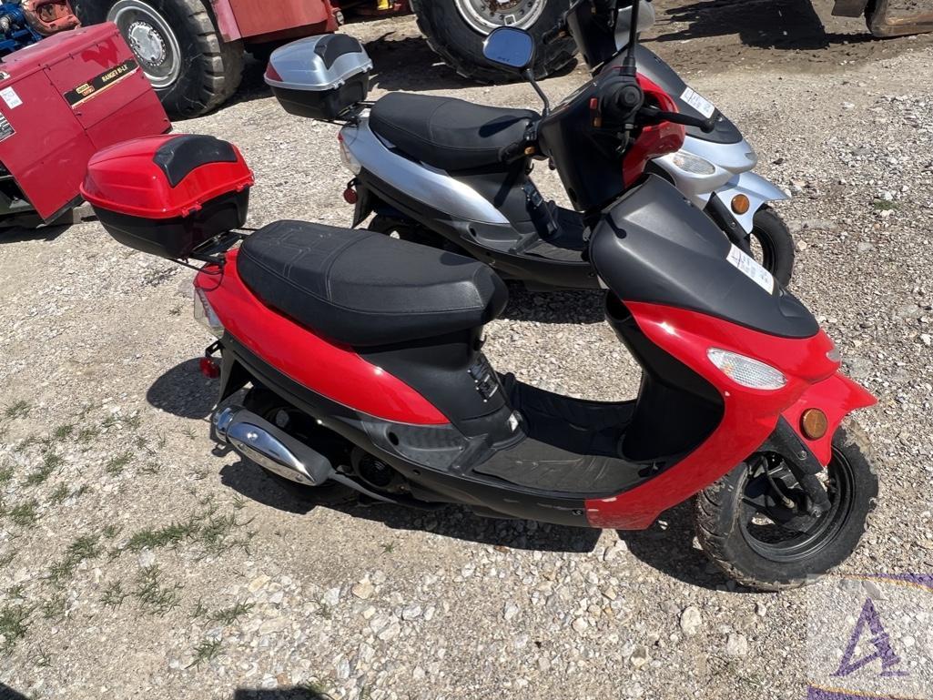 2019 Scooter with only 124 miles!