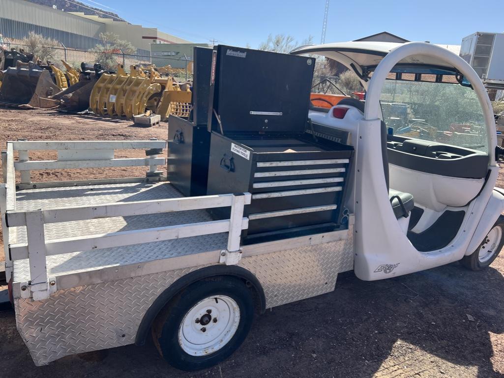 2002 GEM Electric Vehicle with Flatbed