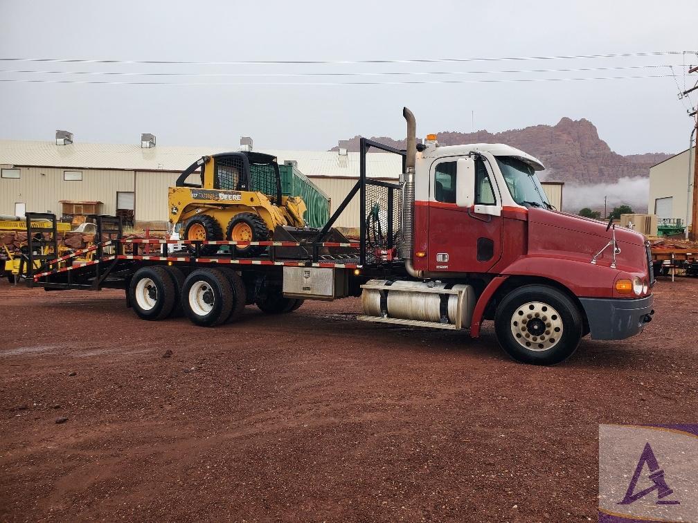 2000 Freightliner FLC112 Flatbed Equipment Transport Truck