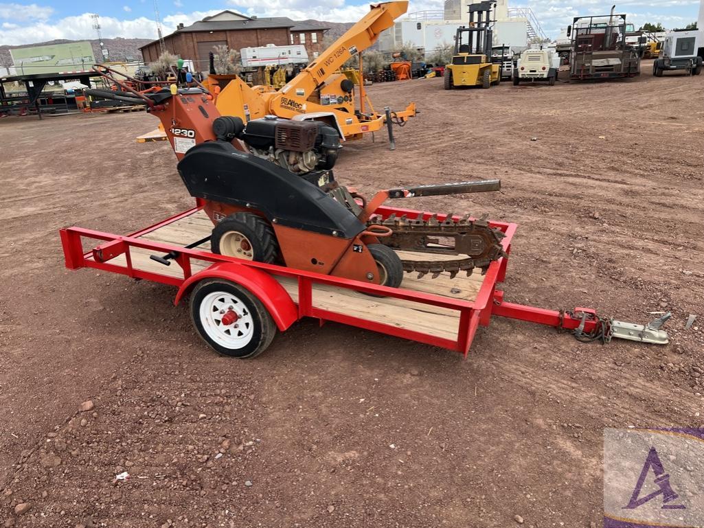 2004 Ditch Witch Trencher