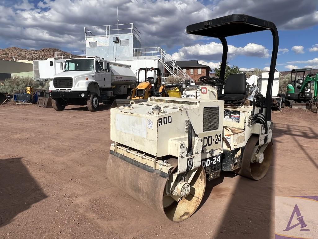 Ingersoll Rand DD-24 Roller Compactor