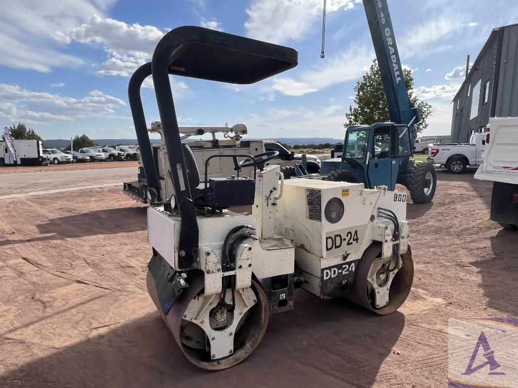 Ingersoll Rand DD-24 Roller Compactor