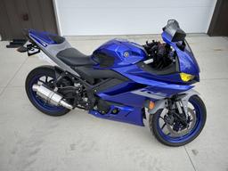 2020 YAMAHA YZF-R3. VIN: MH3RH18Y7LK004332. MILEAGE: 5,453.