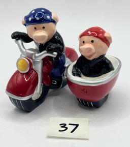 Harley-Davidson Salt and Pepper Shaker