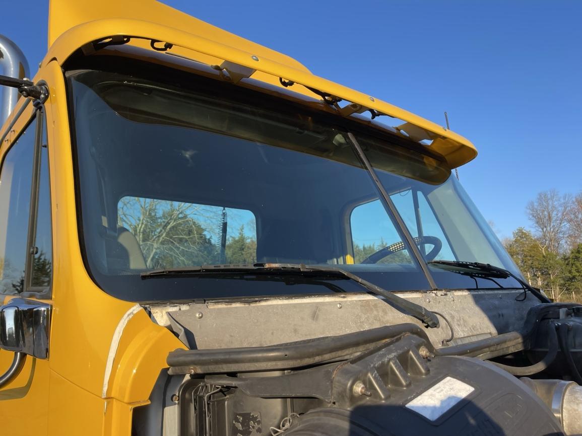 2005 FREIGHTLINER Columbia T/A Truck Tractor