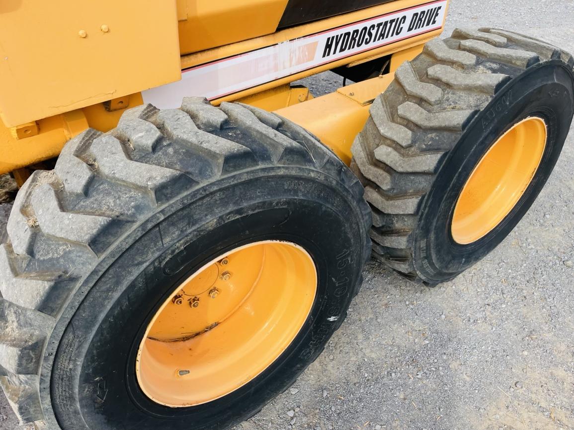 1999 LeeBoy 685 Motor Grader