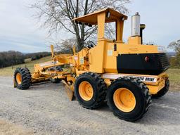 1999 LeeBoy 685 Motor Grader