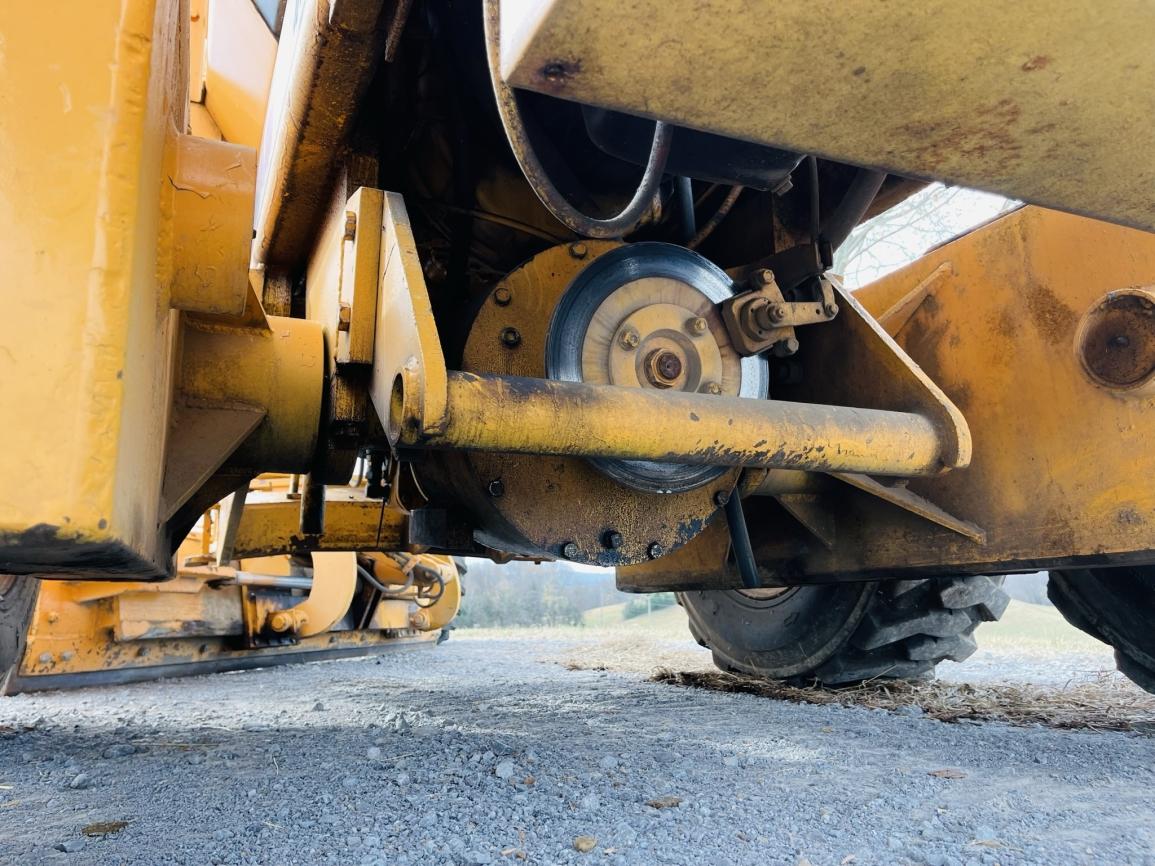 1999 LeeBoy 685 Motor Grader