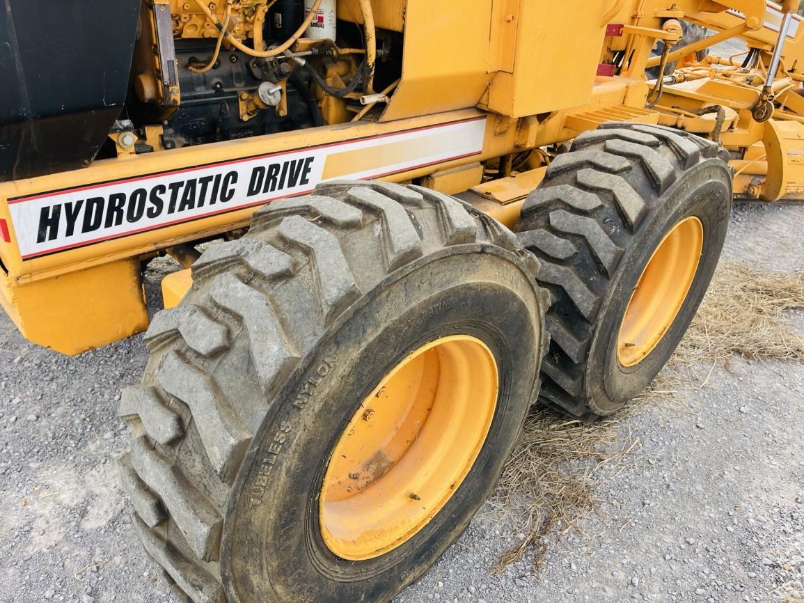 1999 LeeBoy 685 Motor Grader