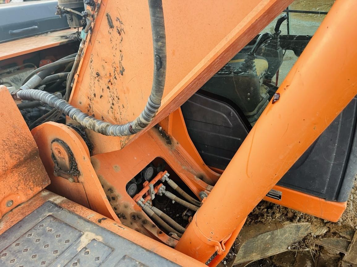 2014 Doosan DX225LC-3 Hydraulic Excavator