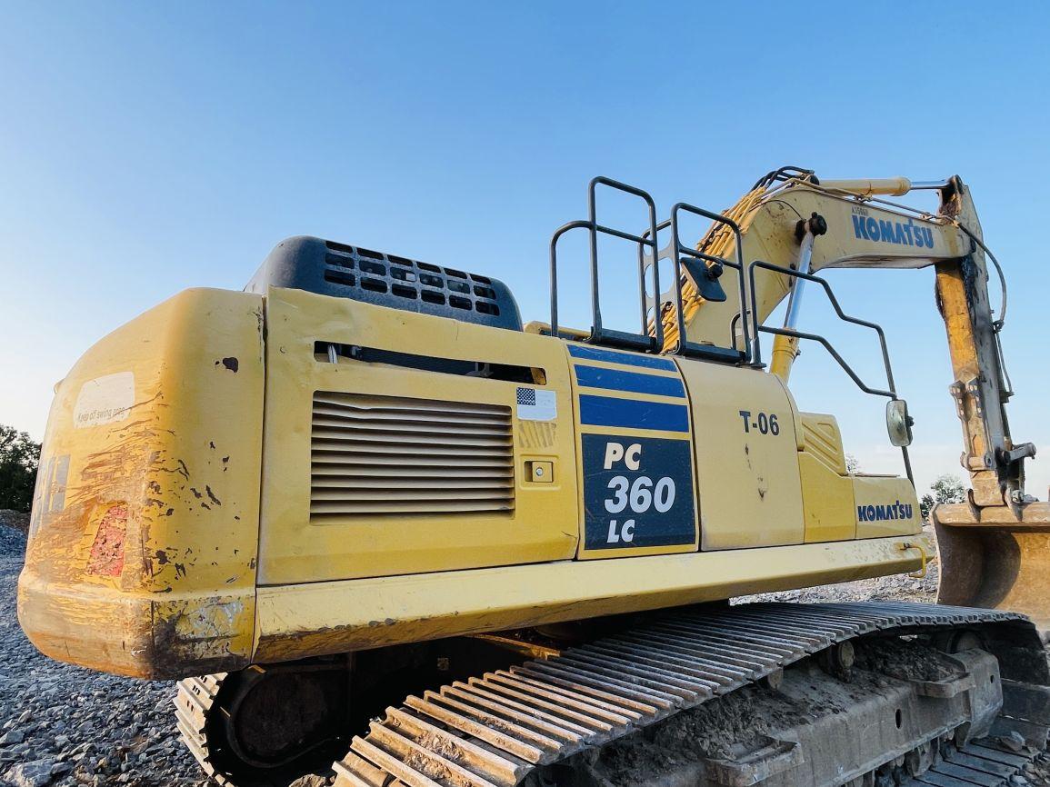 2017 Komatsu PC360LC-11 Hydraulic Excavator