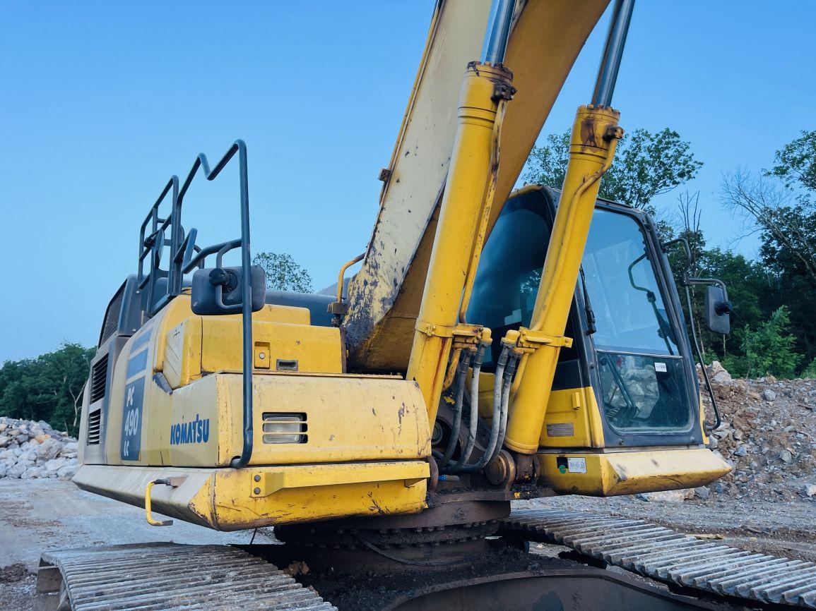 2016 Komatsu PC490LC-11 Hydraulic Excavator