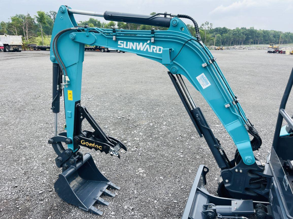 UNUSED 2022  Sunward SWE25UF  Mini Excavator