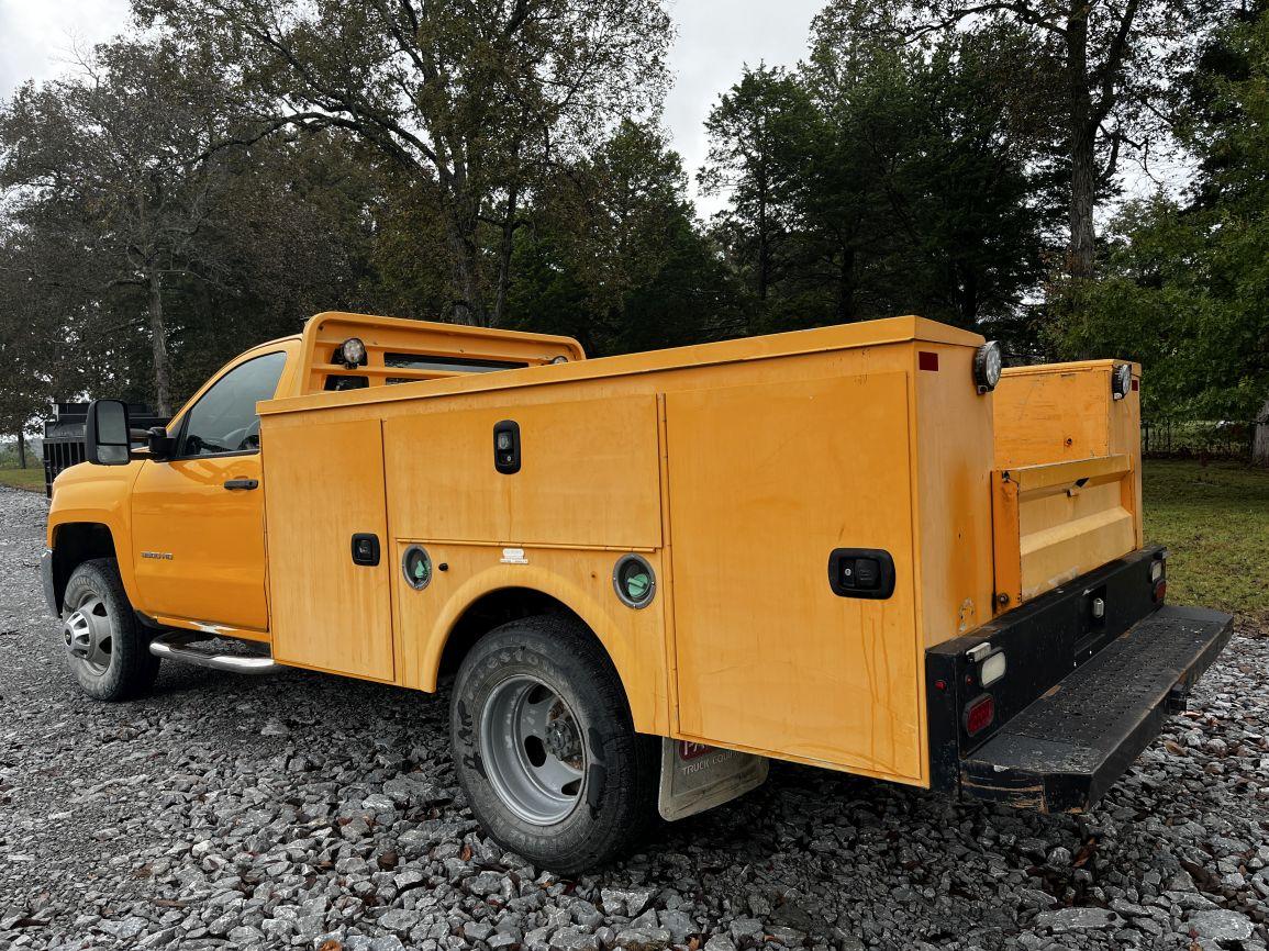 2015 CHEVROLET Silverado 3500HD S/A Service Truck